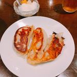 豫園 - 餃子。杏仁豆腐。