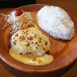 びっくりドンキー - フォンデュ風チーズバーグディッシュ150g+ライス大