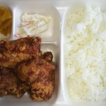 牛島商店 - 唐揚げ弁当(小盛り、ニンニクあり)￥390