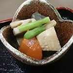 道の駅 原尻の滝　レストラン白滝 - 定食の煮物