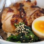 横浜家系ラーメン みさきや - 照り焼きチキン丼アップ