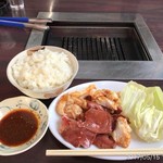 金平焼肉店 - 