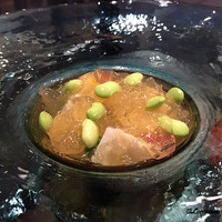 DADA - 烏賊と蓴菜と夏豆､トマトとオクラのコンソメジュレ掛け