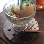 ドルチェメンテ プラス カフェ オット アゴスト - トンカ豆のマチェドニア