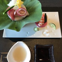 日本料理 鳥羽別邸 華暦 - 赤い宝石なんて言われるマグロはコレのことなんだと初めて実感しました