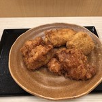 かつや - 唐揚げ＋かにクリームコロッケ＋チーズコロッケ