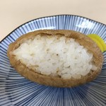 大磯 - いなりにはゴマが入る