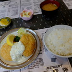 レストラン三好弥 - “手作りカニクリームコロッケ定食”