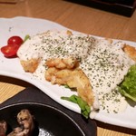 水炊き もつ鍋 鳥料理 博多 華味鳥 - 