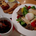 広島アンデルセン - 半熟卵とローストチキンのサラダセット