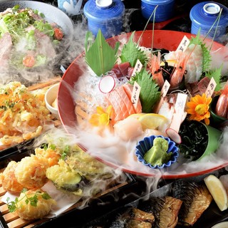 We have fresh sashimi available♪ The owner personally goes out to buy it!