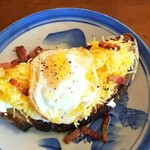 ブリコラージュ ブレッド アンド カンパニー ダイニング・カフェ - アリスの卵、群馬県産金糸瓜、ベーコンのカルボナーラ風ブリコラージュブレッド。(^ー^) 20180816