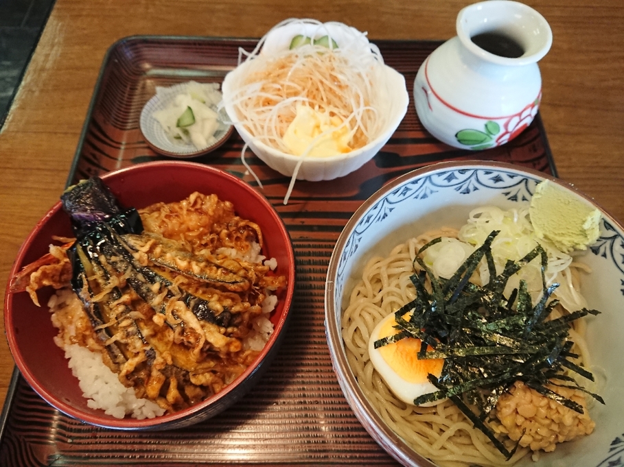 囲炉裏焼と蕎麦の店 うえ田 name=