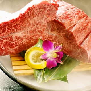 臭いが気にならない！？最新設備の焼肉屋さんでデートも安心！
