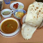 インド料理 ガンダァーラ - Bランチセット(日替わりカレー)