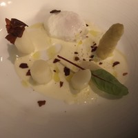 ラ クッチーナ - アスパラポーチドエッグチーズ