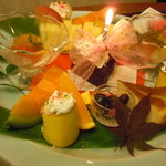 小さなホテル セラヴィ - 結構なボリュームのデザート