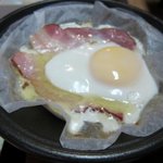 鉛温泉　藤三旅館 - ベーコンエッグが出来上がり