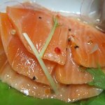 鉛温泉　藤三旅館 - 水菜の下にサーモンのマリネ