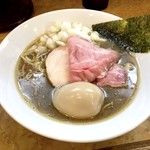 味玉純煮干しそば（850円）