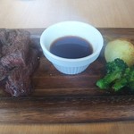 Tree House 肉バル ジャックトマメノキ - ころころローストビーフランチ