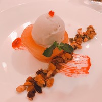 フランス料理 アジュール(ヨコハマ グランド インターコンチネンタル ホテル) - 桃のコンポート
