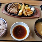 Yayoi Ken - ビーフステーキミックス定食十六穀米（税込990円）