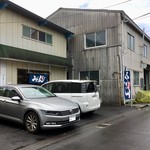 野口うどん - ここって頭から停めると出にくそうだ