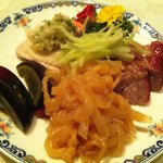 桃花林 - 前菜（木耳、チャーシュー、蒸し鶏、ピータン）