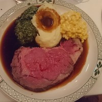 ロウリーズ・ザ・プライムリブ 大阪 - 