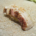 天寿し - 十二貫目 鯛の炙り(肝入り)