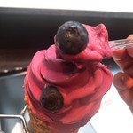 トシ・ヨロイヅカ 東京 - 