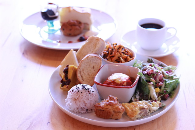ベーカリーカフェブラッサム 富水 カフェ 食べログ