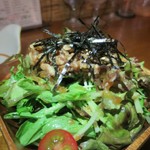 明石麦酒工房 時 - 新メニュー：夏限定・スタミナ肉サラダ（ハーフ）