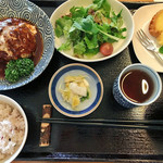 Sharaku - ハンバーグランチ(デミグラスソース)【850円】