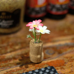 プールトワ - 卓上のお花です