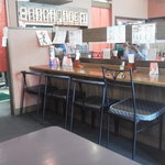 びっくり焼き亭 - カウンター席