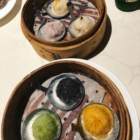 China Four Seasons 六本木店 - 6色小籠包
