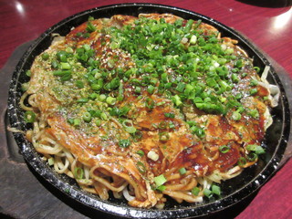 okonomiyakiteppansakabakoihachi - 【スペシャル焼　８８０円】