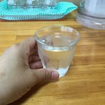 大島 - お冷グラス、小っさ！笑
