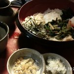 良庵 - 山菜とろろ大盛り（うどん）　７００円＋１００円