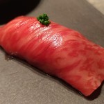 USHIGORO S. GINZA - リブ芯の炙り握り あたりネギを添えて