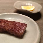 USHIGORO S. - 和牛の厚切りハラミメイヤーレモンで