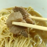 中華そば屋 伊藤 - 肉　リフト！