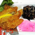 日の丸弁当 - トンカツおかず