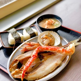 マルカイチ水産 海鮮炉端焼き_1