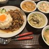 青山ガパオ食堂