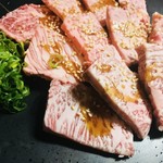 土佐赤牛 四万十鶏 炭火焼和 - 