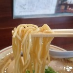 まよさわ - 低加水率の中太ストレート麺