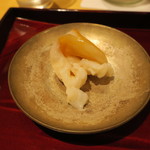 銀座 しのはら - お造り：鮪と槍烏賊 いしかげ貝3